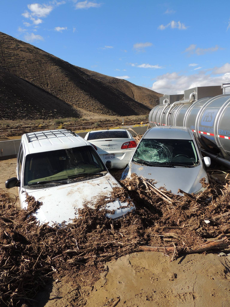 Illustration for article titled Inside California's Disastrous MudslidesÂ